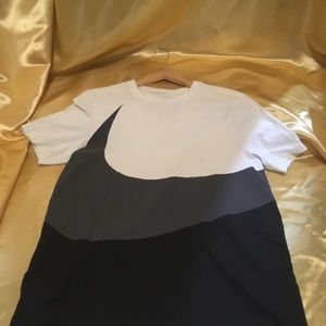 Nike The Nike Tee White Grey Black Size M
